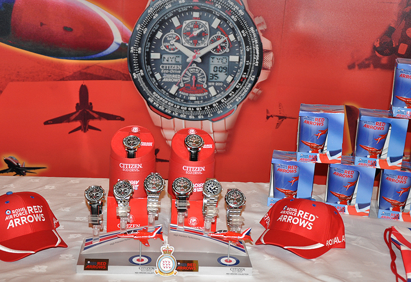 H samuel discount red arrows watch